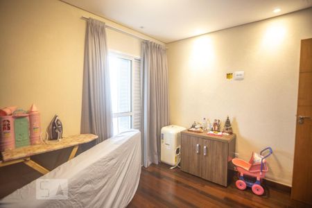 Casa à venda com 240m², 3 quartos e 4 vagasSuíte 3