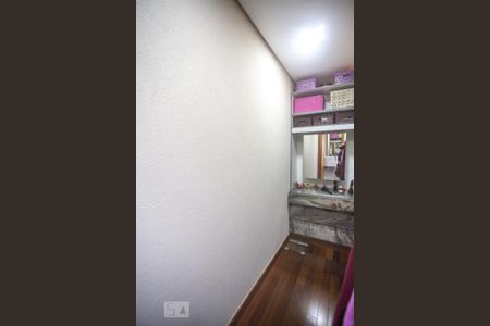 Casa à venda com 240m², 3 quartos e 4 vagasCloset suíte 1