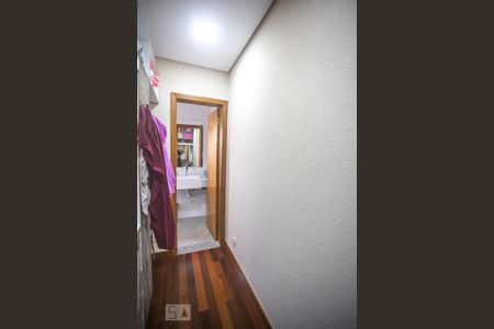 Casa à venda com 240m², 3 quartos e 4 vagasCloset suíte 1