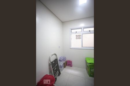 Casa à venda com 240m², 3 quartos e 4 vagasÁrea de serviço