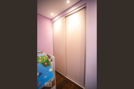 Casa à venda com 240m², 3 quartos e 4 vagasArmário