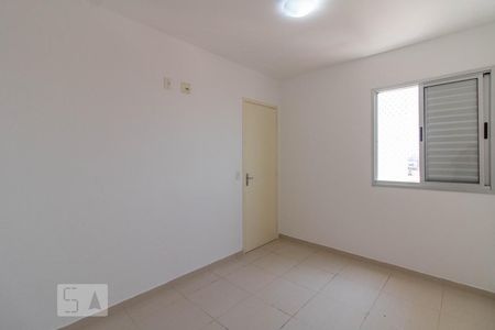 Quarto 1 de apartamento para alugar com 2 quartos, 50m² em Vila Gustavo, São Paulo