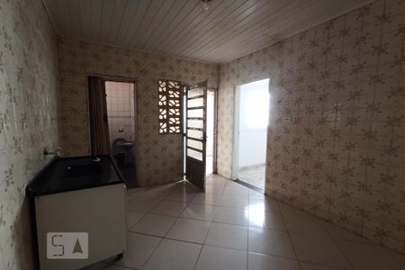 Casa à venda com 90m², 3 quartos e 2 vagas Casa à venda com 90m², 3 quartos e 2 vagasCozinha