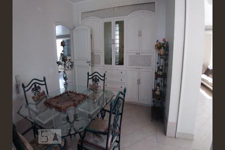 Apartamento à venda com 360m², 4 quartos e 4 vagasSala