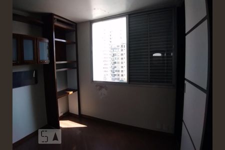 Apartamento à venda com 360m², 4 quartos e 4 vagasQuarto