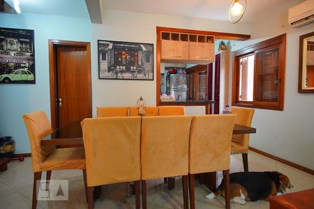 Sala de casa de condomínio à venda com 3 quartos, 159m² em Protásio Alves, Porto Alegre