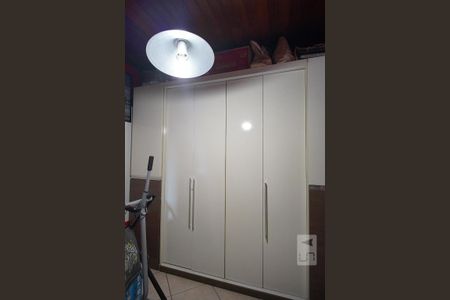 Casa de condomínio à venda com 159m², 3 quartos e 2 vagasQuarto 3