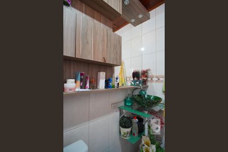 Casa de condomínio à venda com 159m², 3 quartos e 2 vagasBanheiro