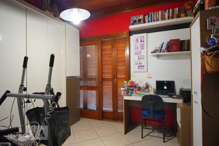 Casa de condomínio à venda com 159m², 3 quartos e 2 vagasQuarto 3