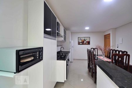 Apartamento para alugar com 68m², 2 quartos e 2 vagasCozinha