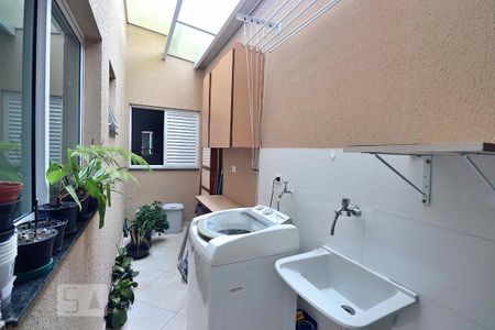 Apartamento para alugar com 68m², 2 quartos e 2 vagasÁrea de Serviço