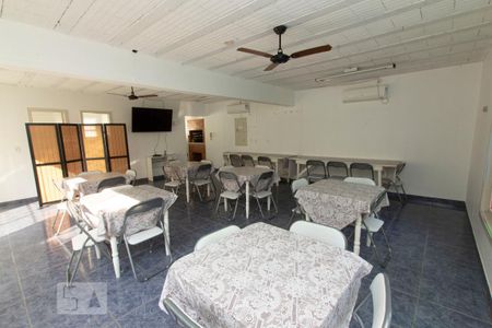 Apartamento para alugar com 35m², 1 quarto e sem vaga Apartamento para alugar com 35m², 1 quarto e sem vagaÁrea comum - Salão de festas