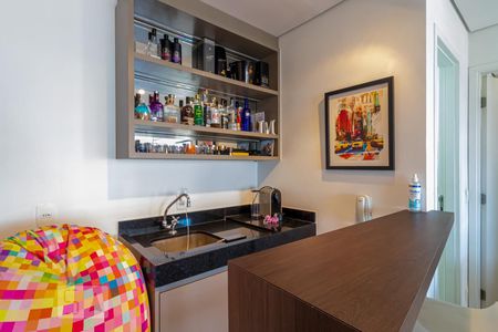 Sala/Cozinha de kitnet/studio à venda com 1 quarto, 49m² em Vila Mariana, São Paulo