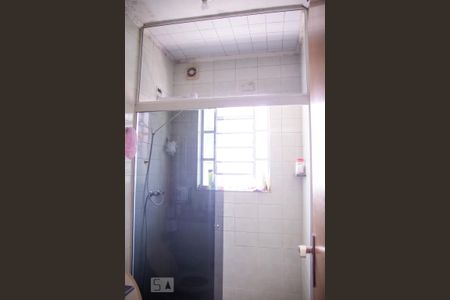 Casa à venda com 290m², 4 quartos e 6 vagasBanheiro Social