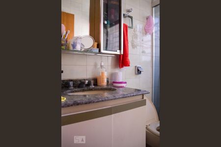 Casa à venda com 290m², 4 quartos e 6 vagasBanheiro Social