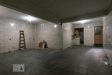Casa à venda com 250m², 3 quartos e 4 vagas Casa à venda com 250m², 3 quartos e 4 vagasGaragem