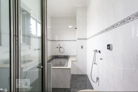 Casa à venda com 250m², 3 quartos e 4 vagas Casa à venda com 250m², 3 quartos e 4 vagasBanheiro da Suíte 1