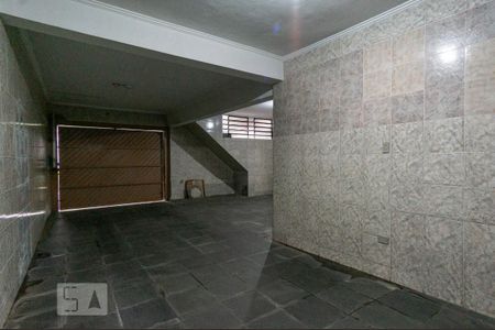 Casa à venda com 250m², 3 quartos e 4 vagas Casa à venda com 250m², 3 quartos e 4 vagasGaragem