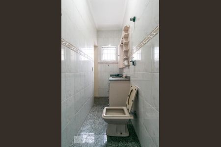 Casa à venda com 250m², 3 quartos e 4 vagas Casa à venda com 250m², 3 quartos e 4 vagasBanheiro da Suíte 2