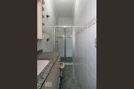 Casa à venda com 250m², 3 quartos e 4 vagas Casa à venda com 250m², 3 quartos e 4 vagasBanheiro da Suíte 2