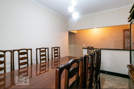 Casa à venda com 250m², 3 quartos e 4 vagas Casa à venda com 250m², 3 quartos e 4 vagasSala de Jantar