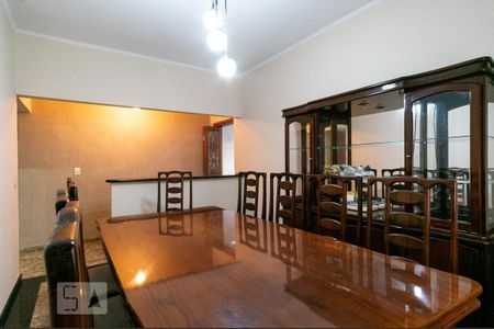 Casa à venda com 250m², 3 quartos e 4 vagas Casa à venda com 250m², 3 quartos e 4 vagasSala de Jantar