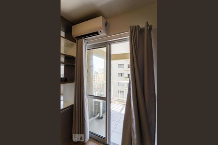 Sacada de kitnet/studio para alugar com 1 quarto, 41m² em Vila Mascote, São Paulo