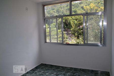 Quarto de apartamento à venda com 1 quarto, 31m² em Tanque, Rio de Janeiro