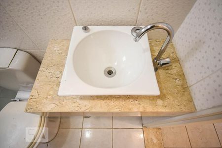 Apartamento para alugar com 50m², 2 quartos e 1 vaga Apartamento para alugar com 50m², 2 quartos e 1 vagaPia do banheiro