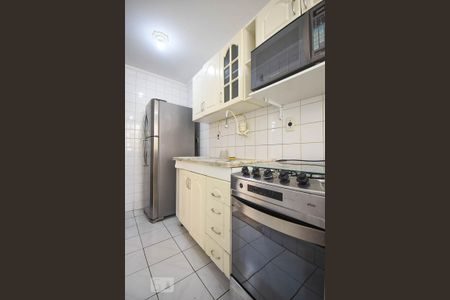 Apartamento para alugar com 50m², 2 quartos e 1 vaga Apartamento para alugar com 50m², 2 quartos e 1 vagaCozinha