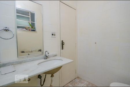 Casa à venda com 45m², 3 quartos e 3 vagasBanheiro Social