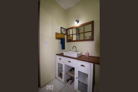 Casa à venda com 380m², 3 quartos e 2 vagas Casa à venda com 380m², 3 quartos e 2 vagasBanheiro da Suíte 1