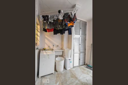 Casa à venda com 120m², 2 quartos e 2 vagasLavanderia