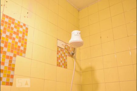 Casa à venda com 120m², 2 quartos e 2 vagasBanheiro de Serviço