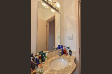 Casa à venda com 120m², 2 quartos e 2 vagasBanheiro Suíte 01