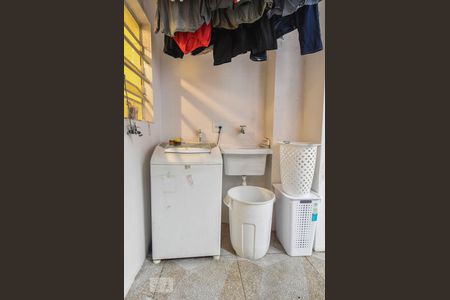 Casa à venda com 120m², 2 quartos e 2 vagasLavanderia