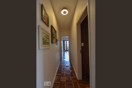 Casa à venda com 120m², 2 quartos e 2 vagasCorredor