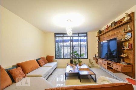 Sala de Estar de casa à venda com 2 quartos, 120m² em Vila Cordeiro, São Paulo