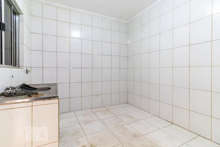Cozinha de casa para alugar com 1 quarto, 30m² em Jardim Miriam, São Paulo