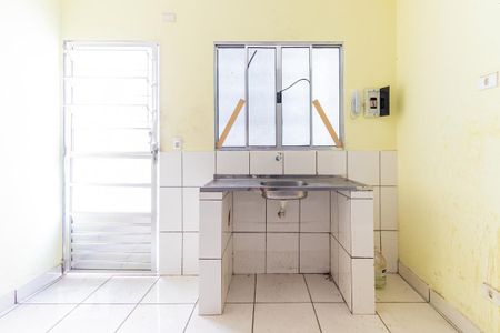 Cozinha de casa para alugar com 1 quarto, 30m² em Jardim Miriam, São Paulo
