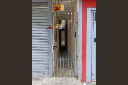 Fachada de casa para alugar com 1 quarto, 45m² em Jardim Miriam, São Paulo