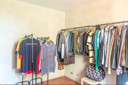 Casa à venda com 386m², 4 quartos e 7 vagasQuarto 2 - Suíte