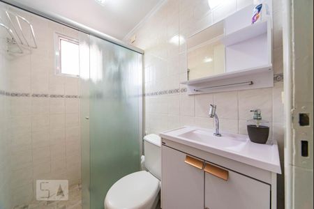 Banheiro de apartamento à venda com 2 quartos, 58m² em Vila Eldízia, Santo André