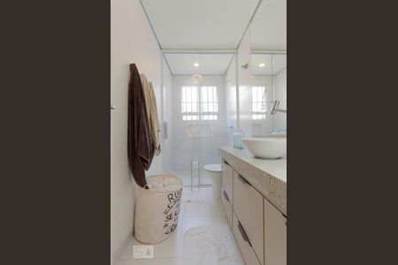 Casa para alugar com 175m², 3 quartos e 1 vagaBanheiro Suíte 2