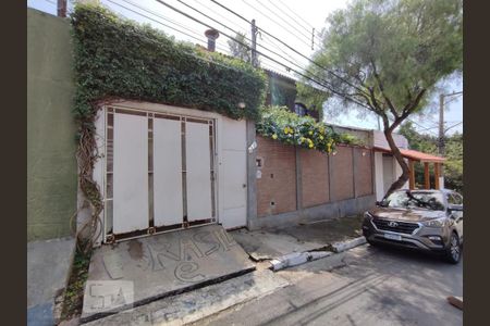 Casa para alugar com 175m², 3 quartos e 1 vagaFachada