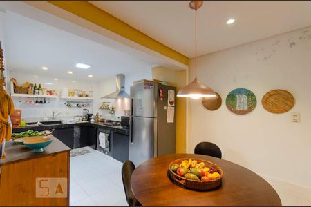 Casa para alugar com 175m², 3 quartos e 1 vagaCozinha