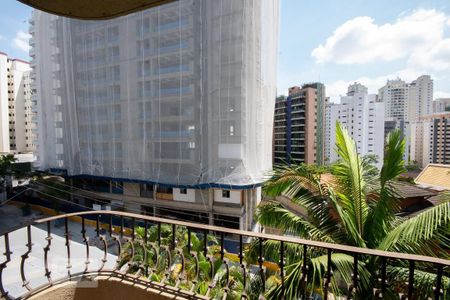 Apartamento à venda com 250m², 4 quartos e 3 vagasVaranda Quarto 4