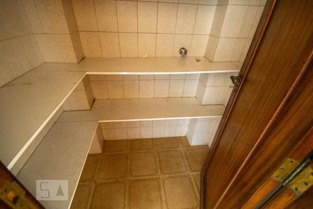 Apartamento à venda com 250m², 4 quartos e 3 vagasDespensa