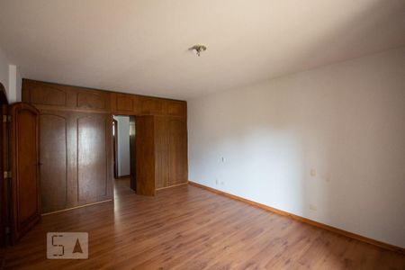 Apartamento à venda com 250m², 4 quartos e 3 vagasQuarto 4