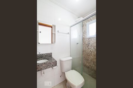 Banheiro da Suíte de apartamento para alugar com 2 quartos, 59m² em Vila Guiomar, Santo André